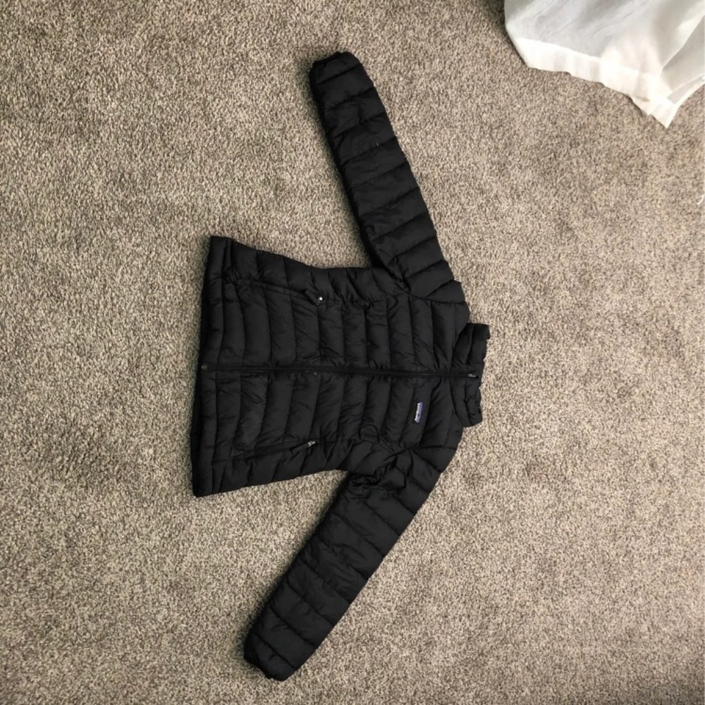 Black kids Patagonia puffer jacket